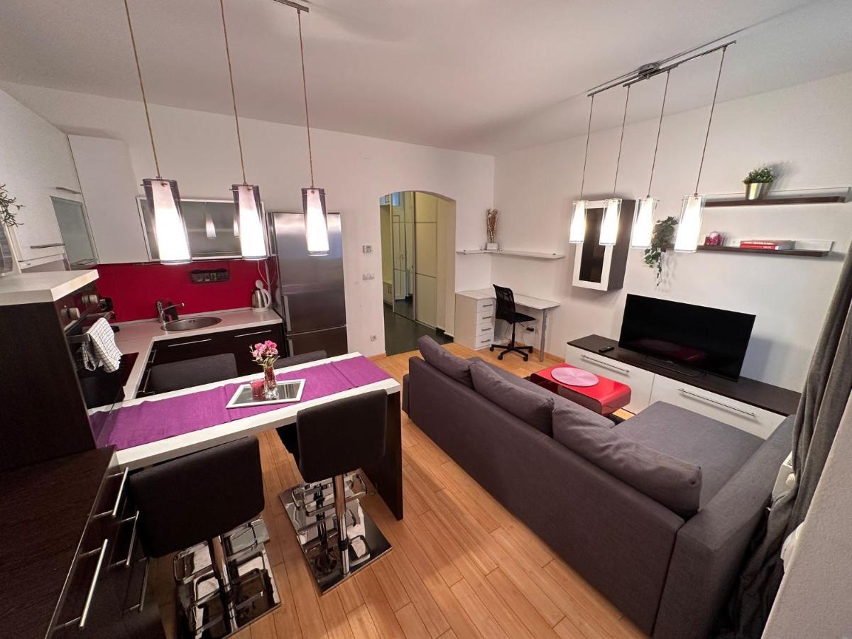 Appartamento Apartman Lila Zagabria Esterno foto